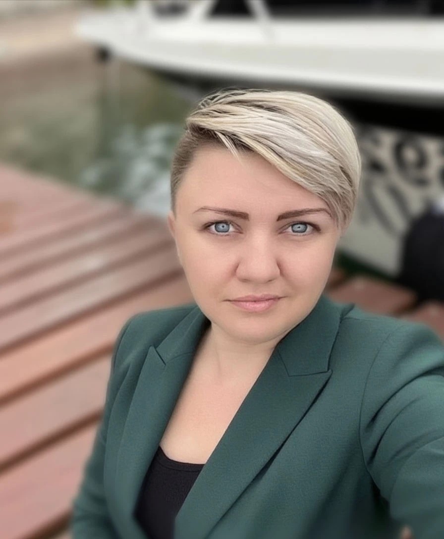 Екатерина Сульженко, Менеджер
